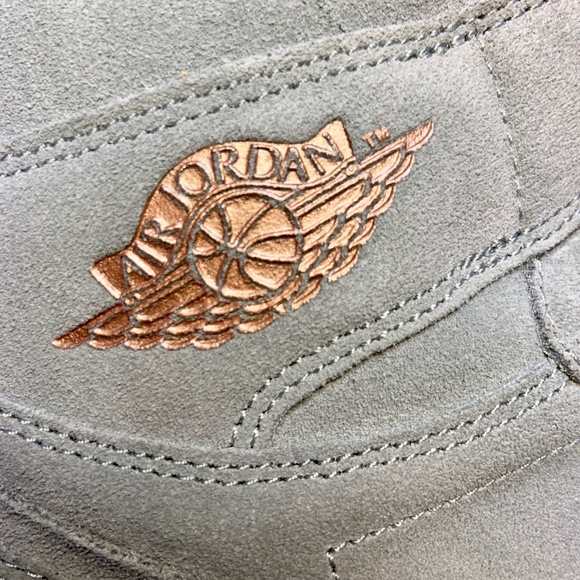 New Air Jordan 1 Women's High Zip Suede Sneakers - Picture 4 of 7
